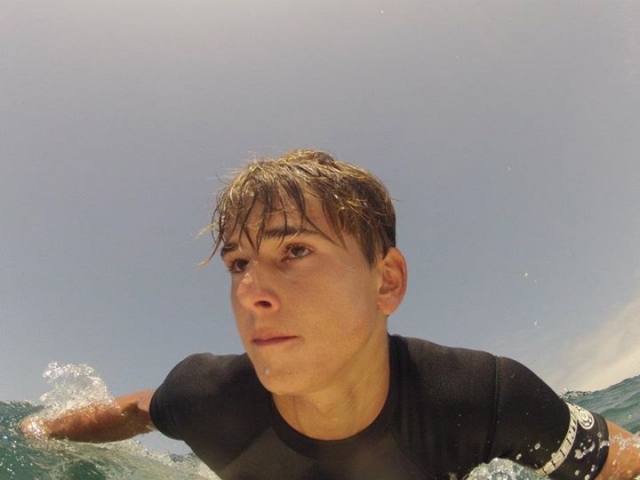  Paddling on the board 